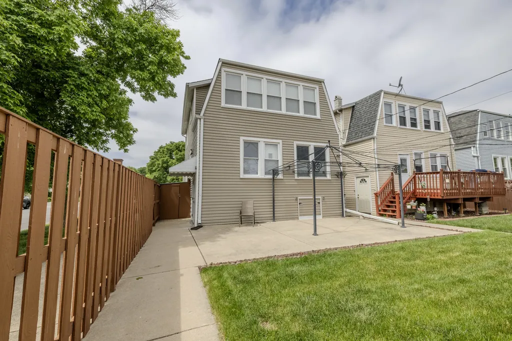 5401 North Magnet Avenue Chicago IL 60630
