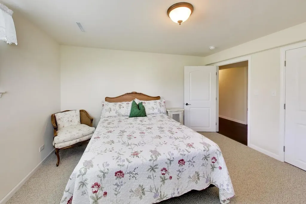 1126 Oak Point Court Antioch IL 60002