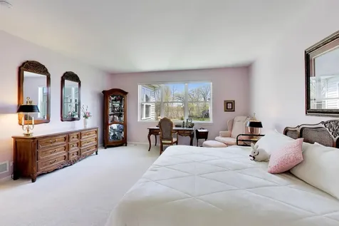 1126 Oak Point Court Antioch IL 60002