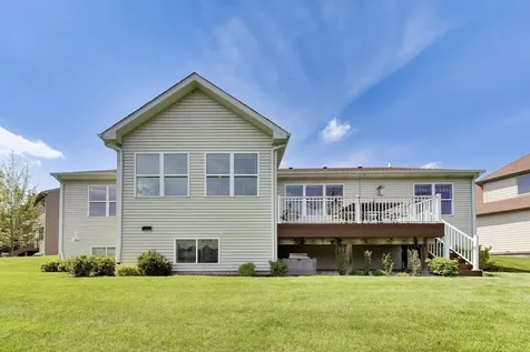 1126 Oak Point Court Antioch IL 60002