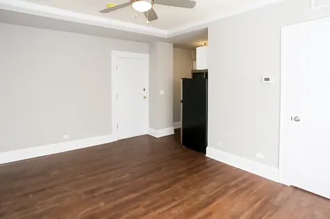 817 West Lakeside Place Chicago IL 60640
