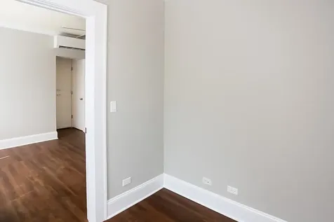 817 West Lakeside Place Chicago IL 60640