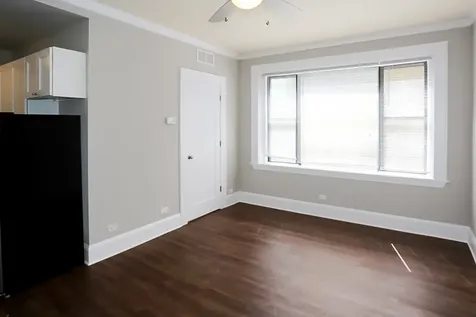 817 West Lakeside Place Chicago IL 60640
