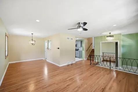191 Montclare Lane Wood Dale IL 60191