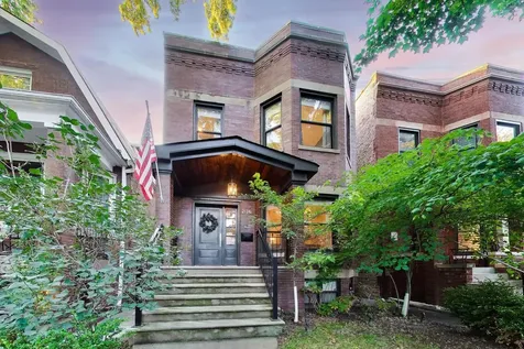 2136 West Waveland Avenue Chicago IL 60618