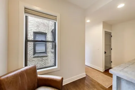 2136 West Waveland Avenue Chicago IL 60618