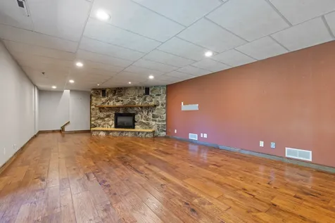 1048 North Blind Road Chana IL 61015