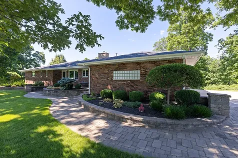 1048 North Blind Road Chana IL 61015