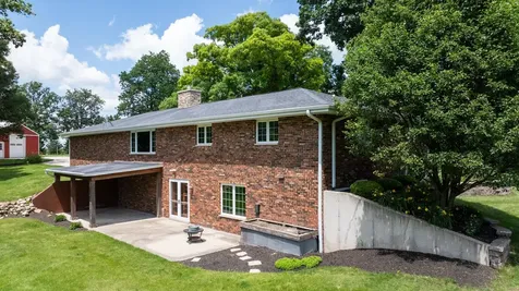 1048 North Blind Road Chana IL 61015