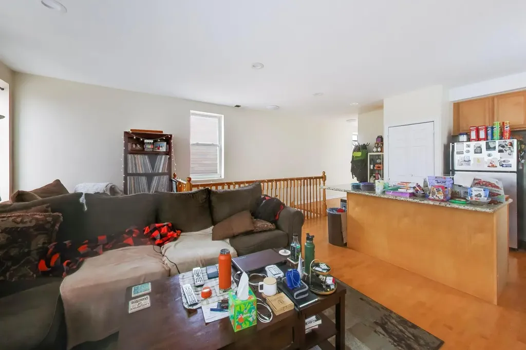 2779 West Henry Court Chicago IL 60647