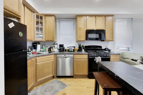 2779 West Henry Court Chicago IL 60647