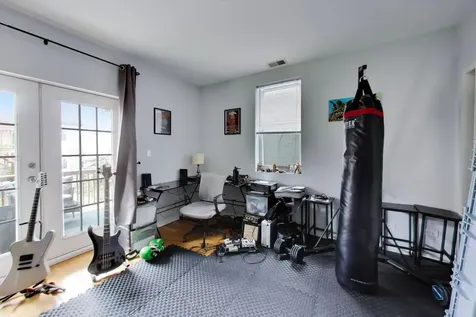 2779 West Henry Court Chicago IL 60647