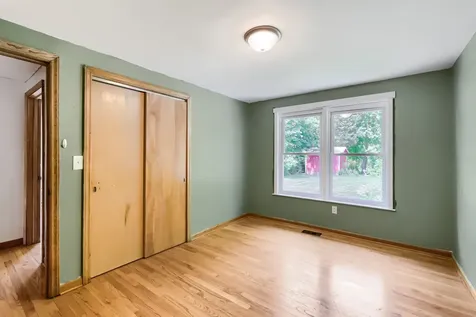 621 West Slocum Lake Road Wauconda IL 60084