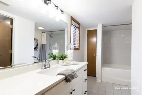 616 East 5th Avenue Naperville IL 60563