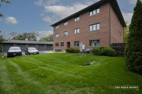 616 East 5th Avenue Naperville IL 60563