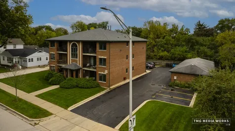 616 East 5th Avenue Naperville IL 60563