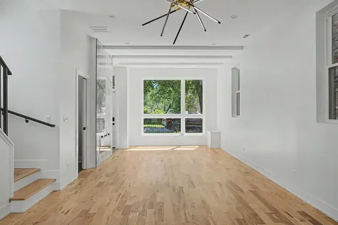 616 North Avers Avenue Chicago IL 60624