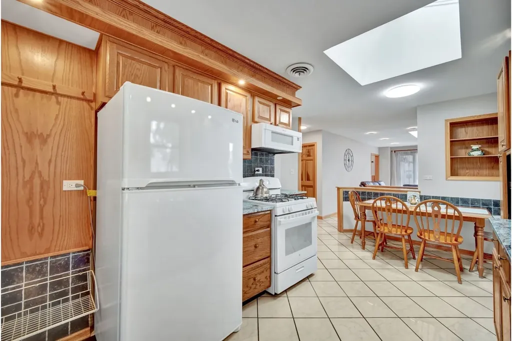 7324 West Addison Street Chicago IL 60634