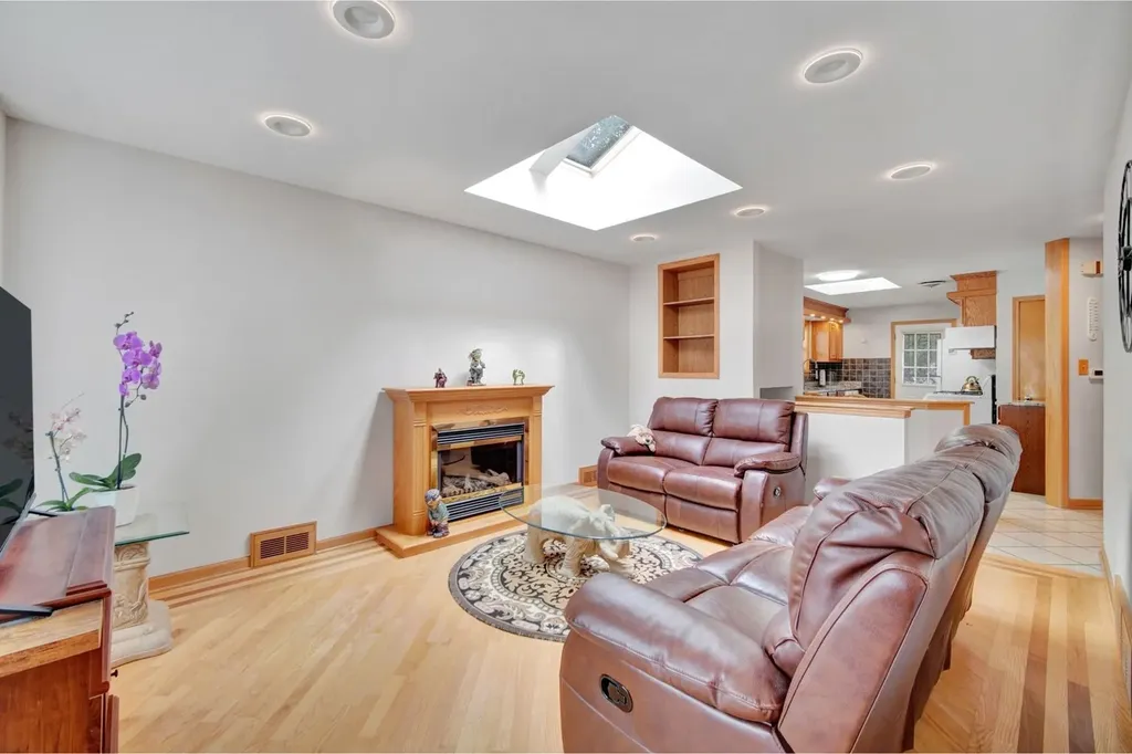 7324 West Addison Street Chicago IL 60634