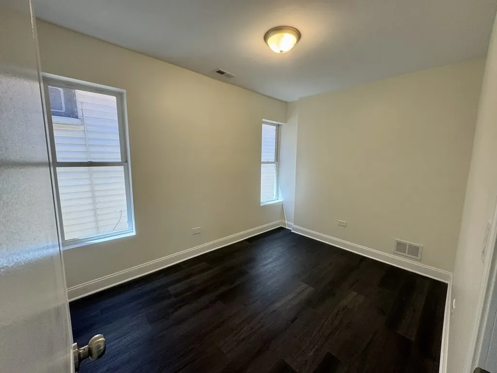13226 South Burley Avenue Chicago IL 60633