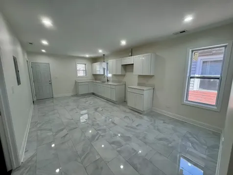 13226 South Burley Avenue Chicago IL 60633