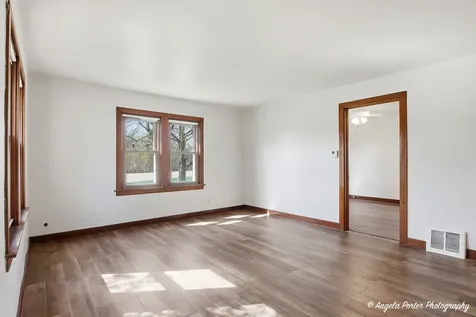 10105 Il Route 120 Woodstock IL 60098