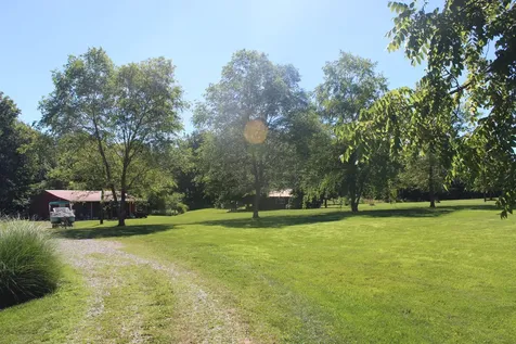 3042 Five Mile Creek Road Salem IL 62881