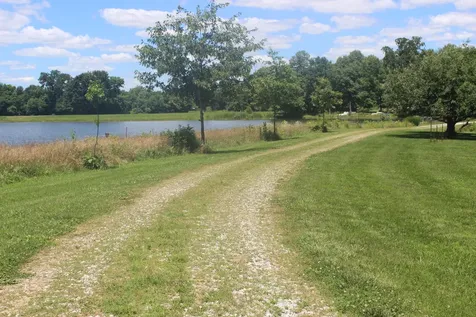 3042 Five Mile Creek Road Salem IL 62881