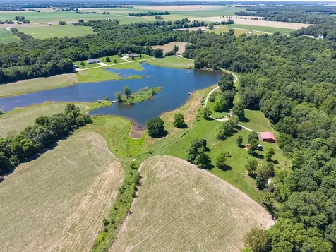 3042 Five Mile Creek Road Salem IL 62881