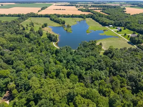 3042 Five Mile Creek Road Salem IL 62881