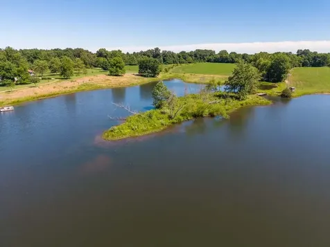 3042 Five Mile Creek Road Salem IL 62881