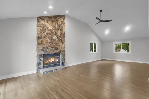 1119 Wheatland Drive Shorewood IL 60404