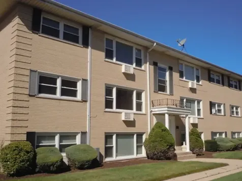 5037 North East River Road Norridge IL 60706