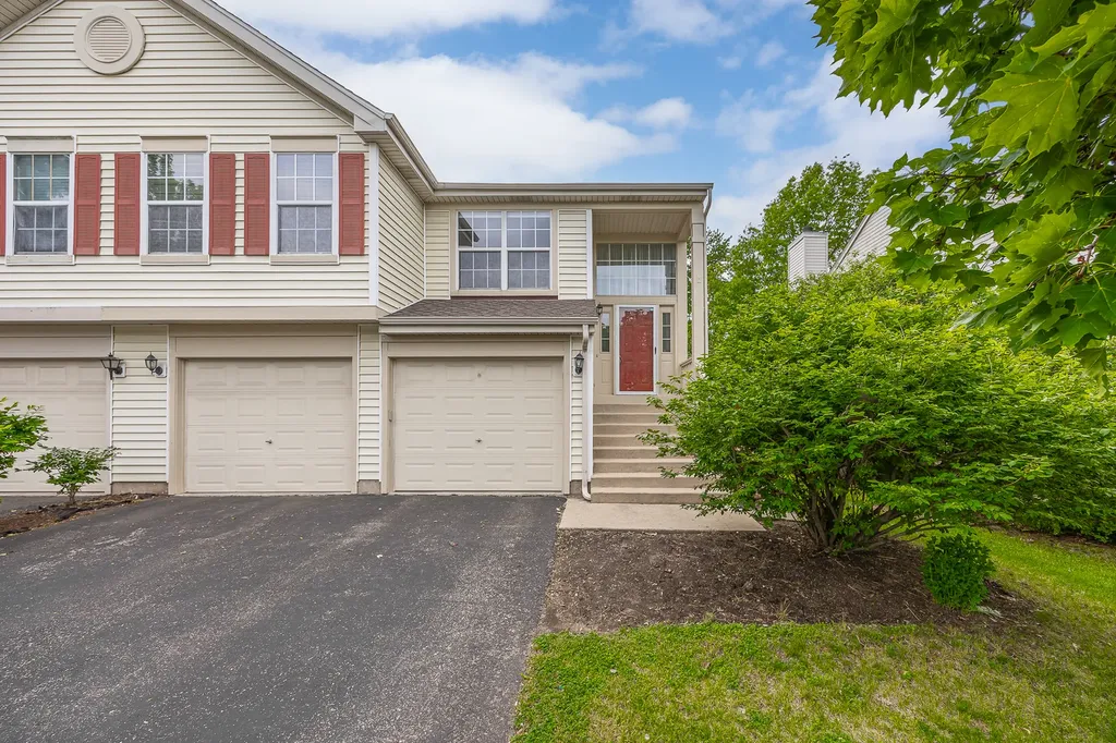 74 Seton Creek Drive Oswego IL 60543