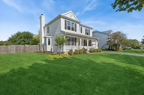 606 South Beacon Lane Round Lake IL 60073