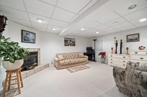 32504 Millstone Circle Lakemoor IL 60051