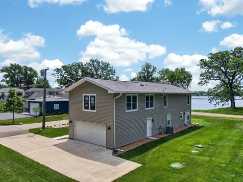 172 East Lakeview Avenue Round Lake Beach IL 60073