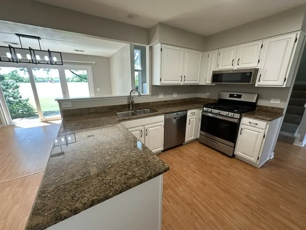 2343 Hamilton Place Schaumburg IL 60194