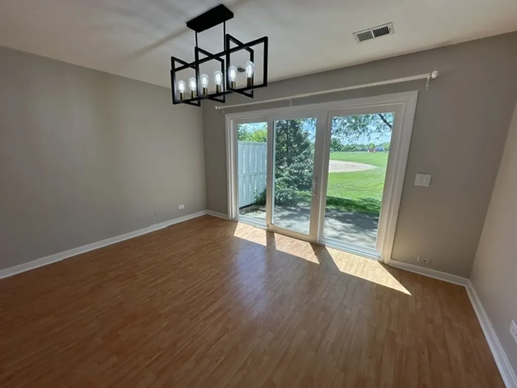 2343 Hamilton Place Schaumburg IL 60194
