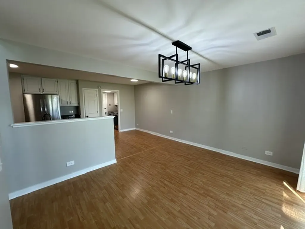 2343 Hamilton Place Schaumburg IL 60194