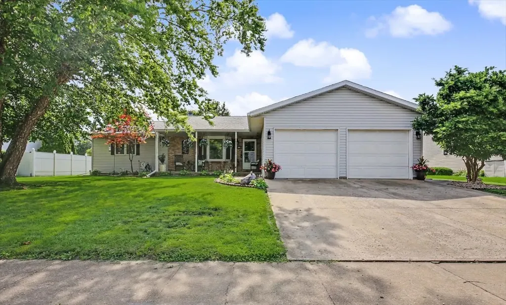 809 Cherokee Lane Pontiac IL 61764