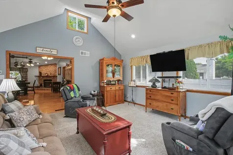 809 Cherokee Lane Pontiac IL 61764