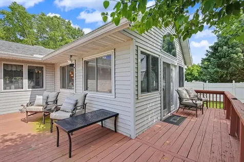 809 Cherokee Lane Pontiac IL 61764