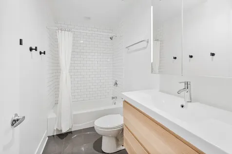 1017 West Washington Boulevard Chicago IL 60607