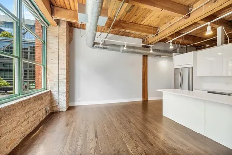 1017 West Washington Boulevard Chicago IL 60607