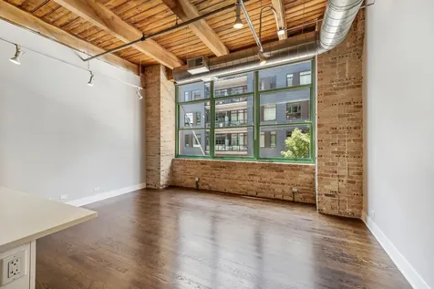 1017 West Washington Boulevard Chicago IL 60607