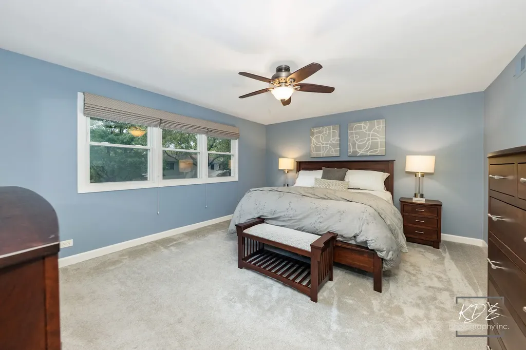 605 Hyde Park Lane Naperville IL 60565