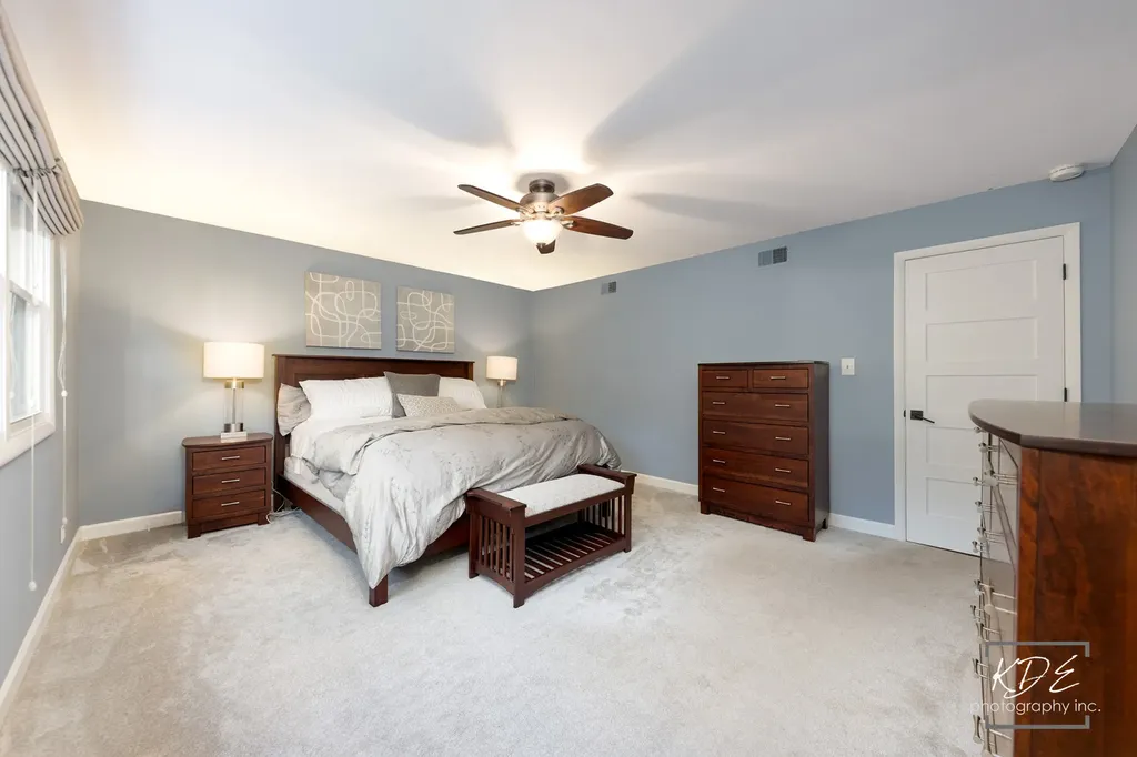 605 Hyde Park Lane Naperville IL 60565