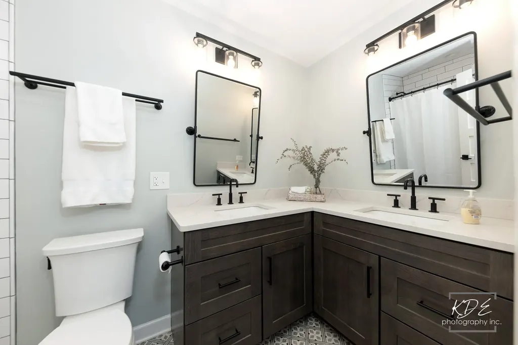 605 Hyde Park Lane Naperville IL 60565