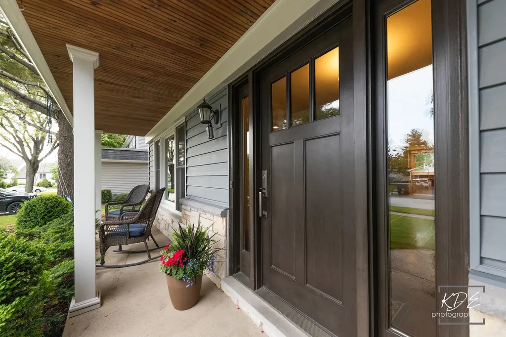 605 Hyde Park Lane Naperville IL 60565